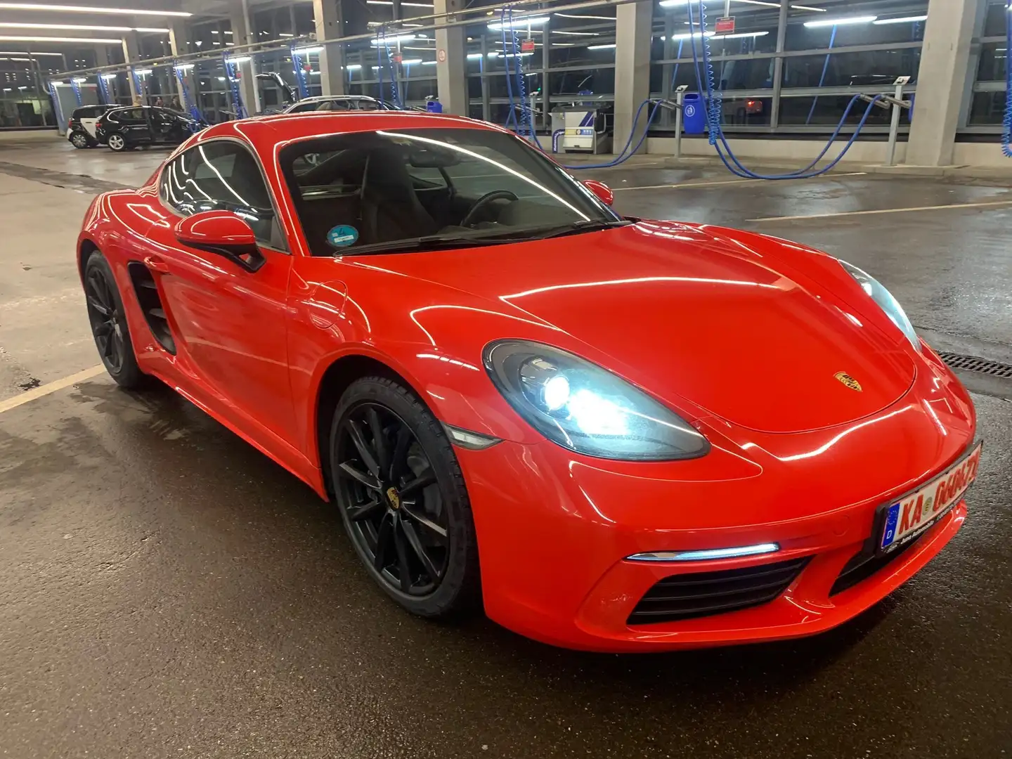 Porsche Cayman Basis 718 Červená - 2