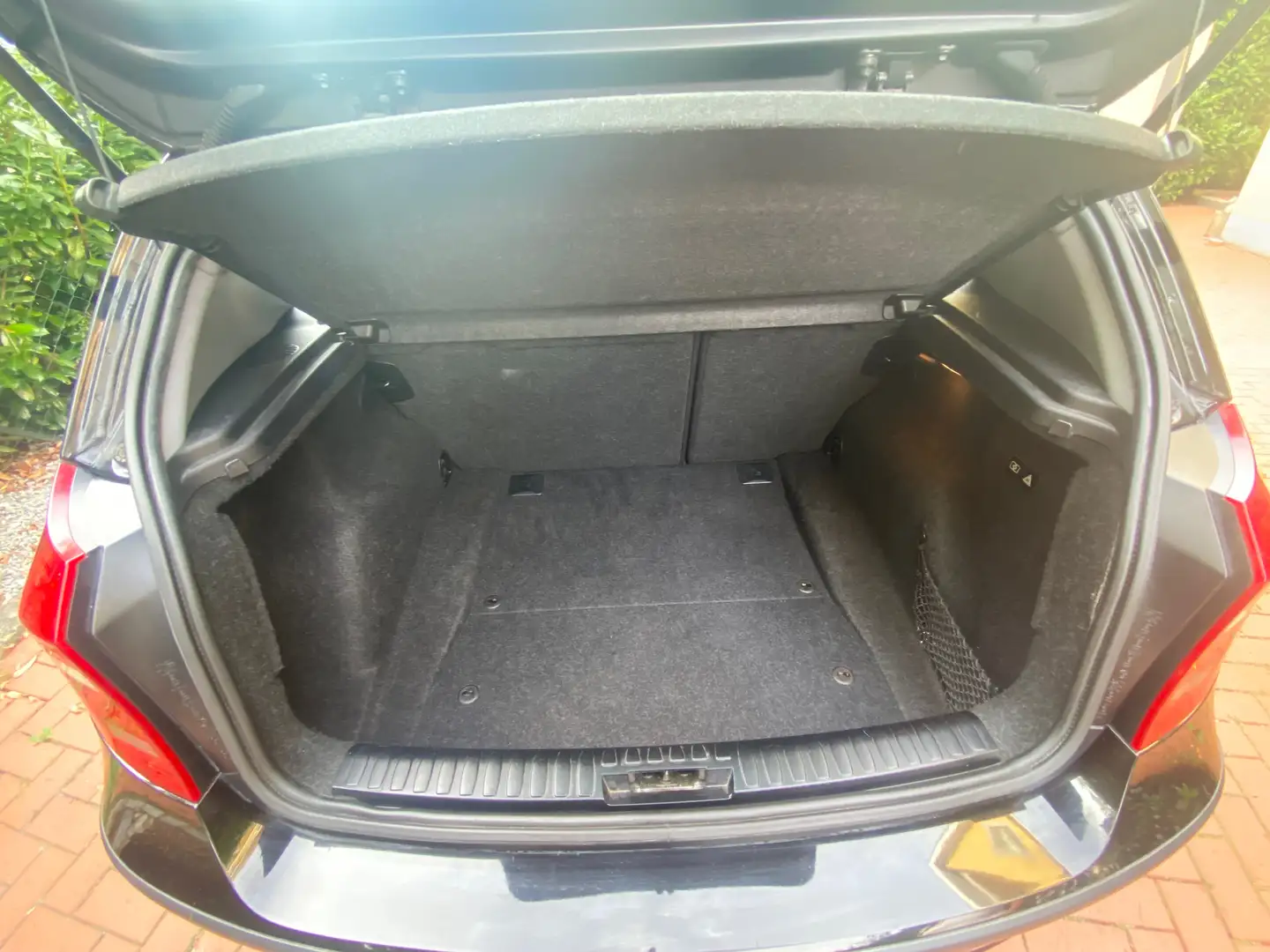 BMW 118 118d DPF Schwarz - 2