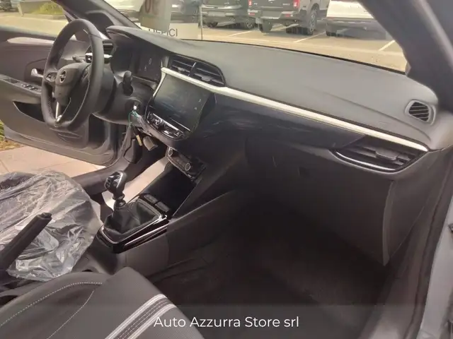 Opel Corsa view 8