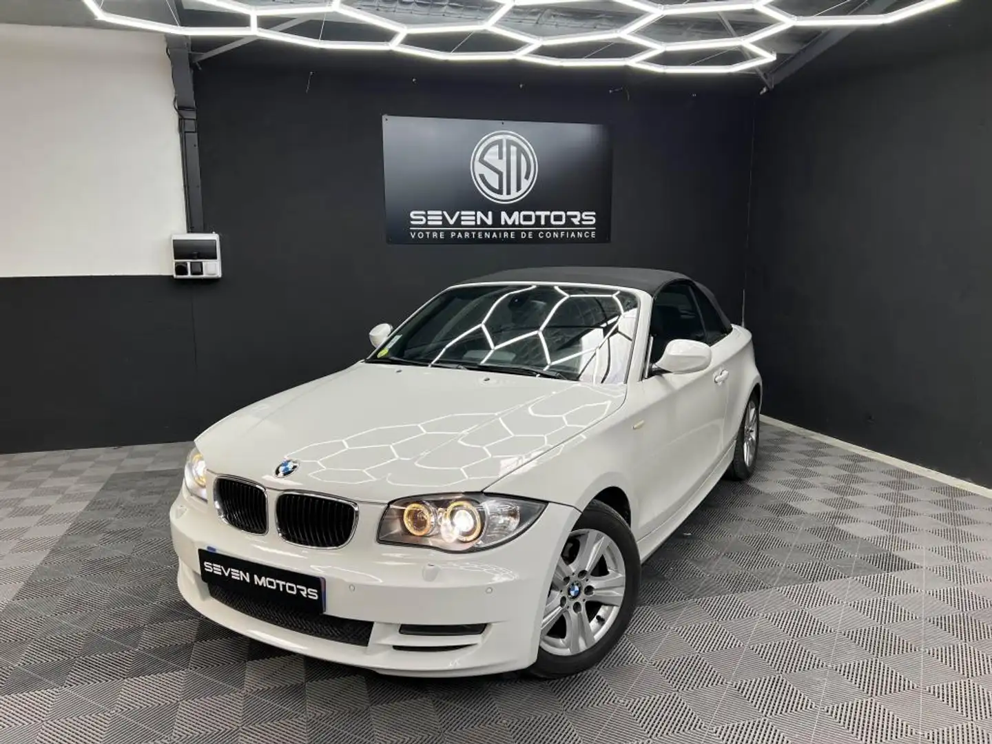 BMW 118 118d Cabriolet  CABRIOLET E88 Luxe PHASE 1 Weiß - 2