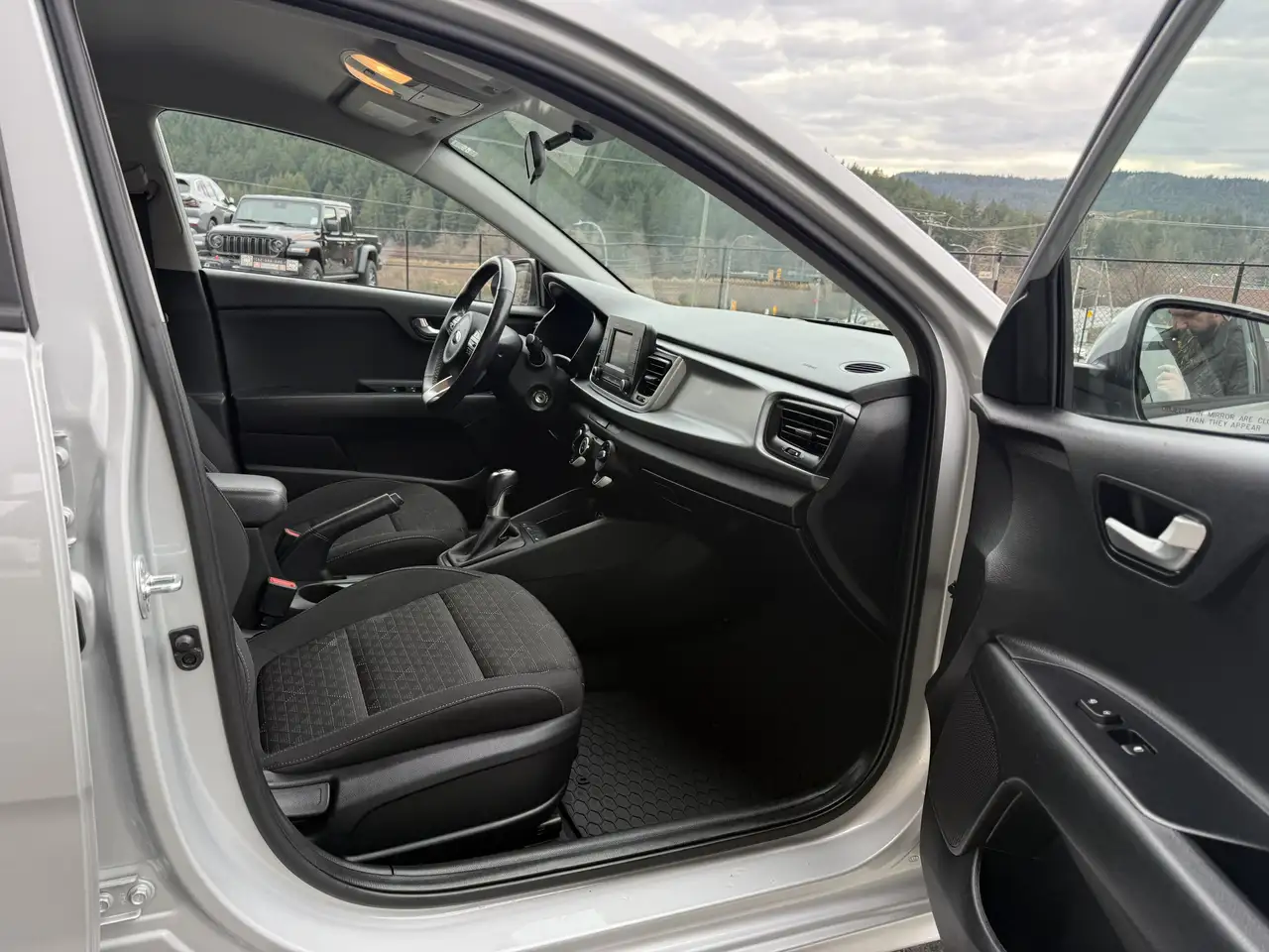 Kia Rio снимка Kia Rio