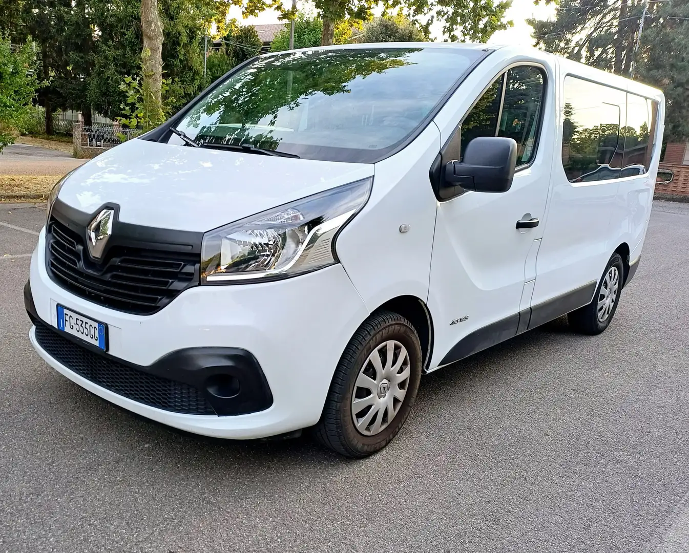 Renault Trafic 1.6 DIESEL ANNO 2016 Bianco - 1