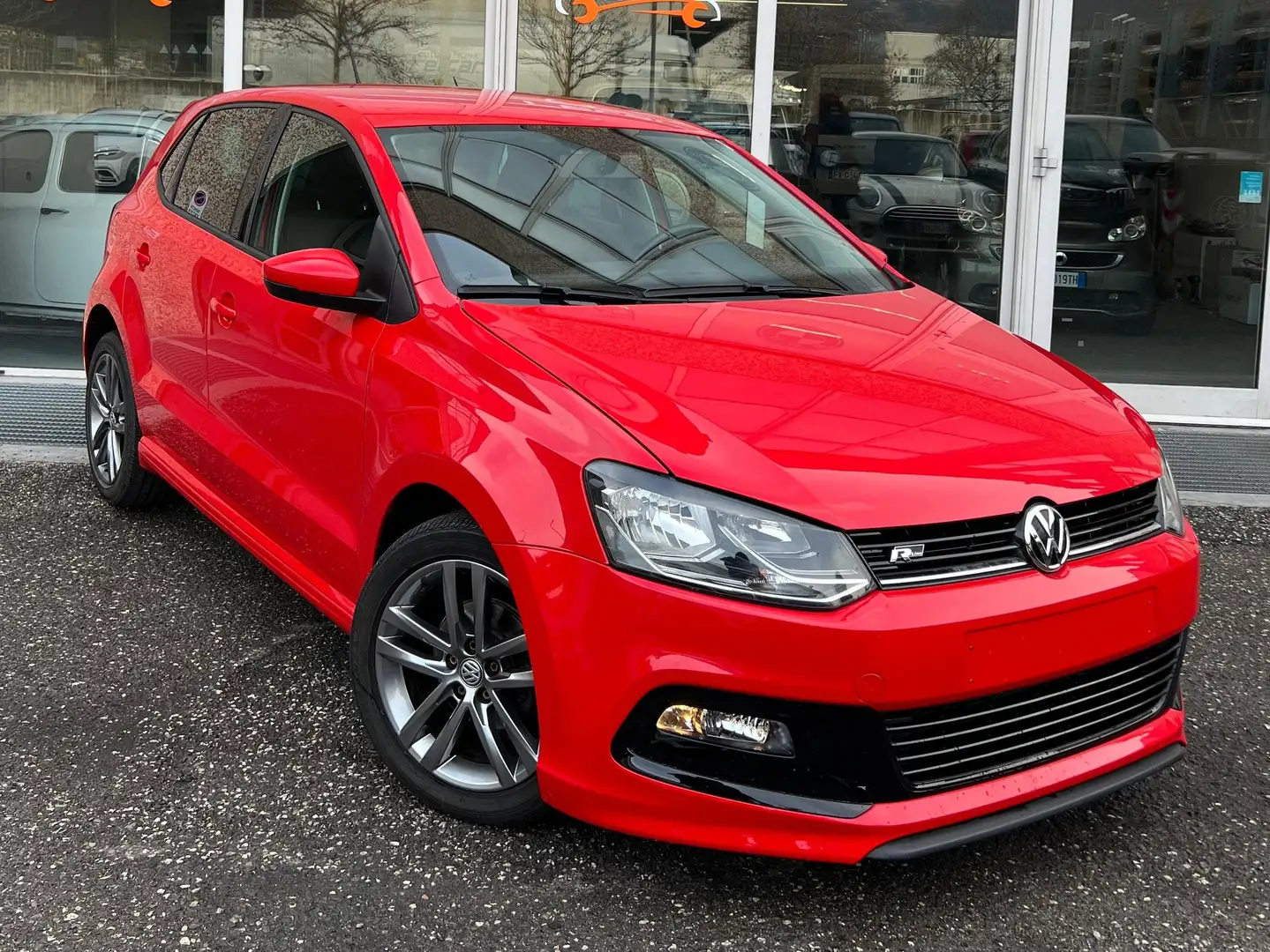 Volkswagen Polo 5p 1.0 MPI R-Line 60CV Rosso - 2