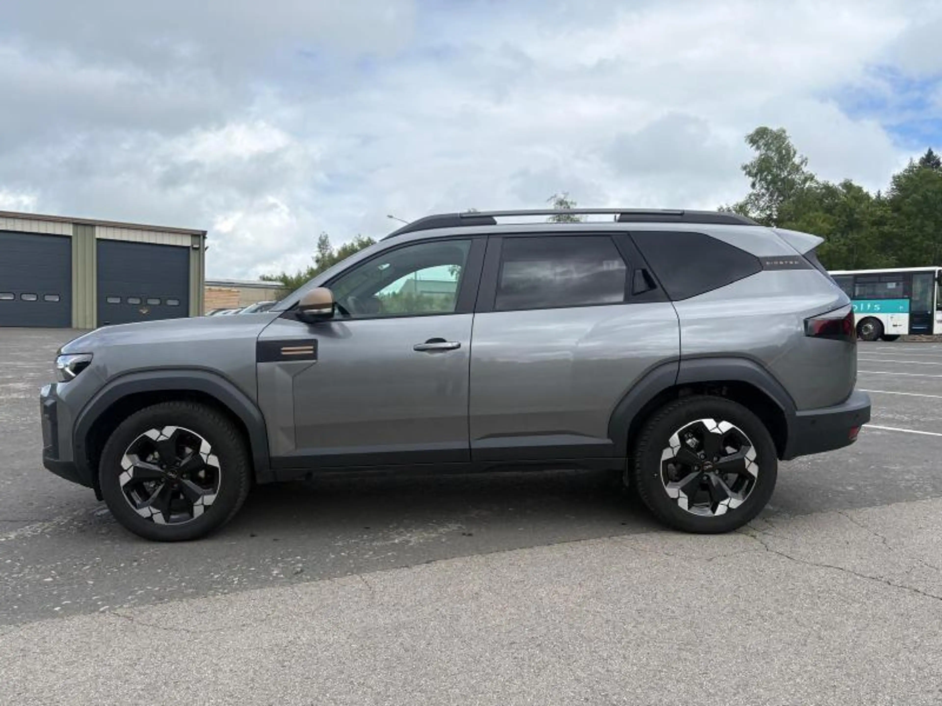 Dacia Bigster Extreme / Tce 130 4X4 / GARANTIE --] 08/05/2028 — photo 5
