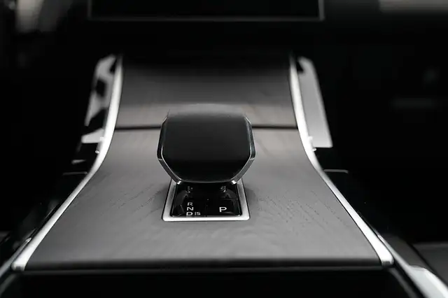 Land Rover Range Rover Velar Dynamic SE P400e Aut. Ansicht 11