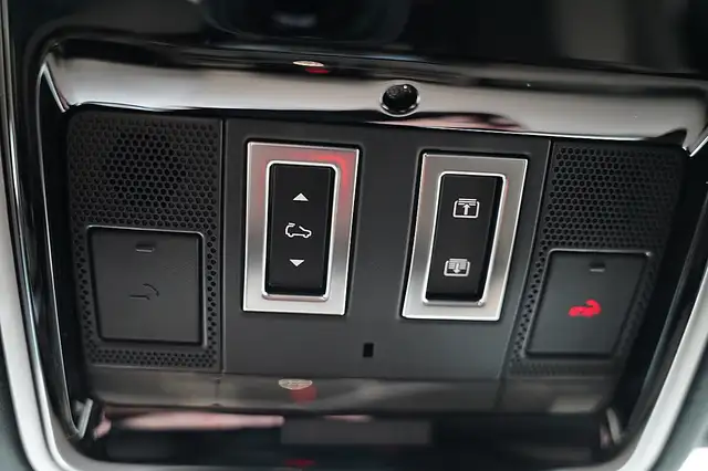 Land Rover Range Rover Velar Dynamic SE P400e Aut. Ansicht 23