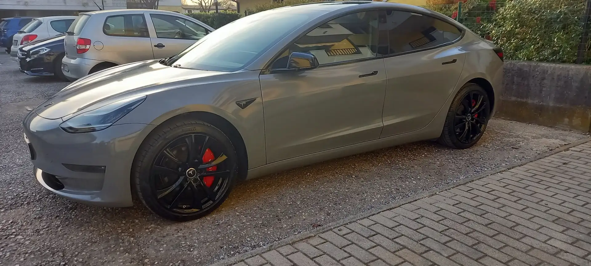 Tesla Model 3 SR PLUS Šedá - 1