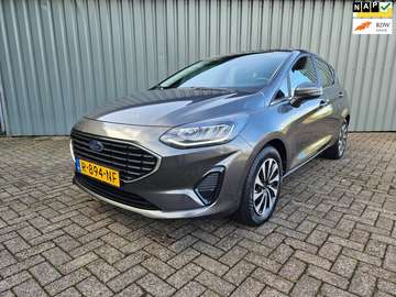 1.0 EcoBoost 100Pk Titanium led Clima