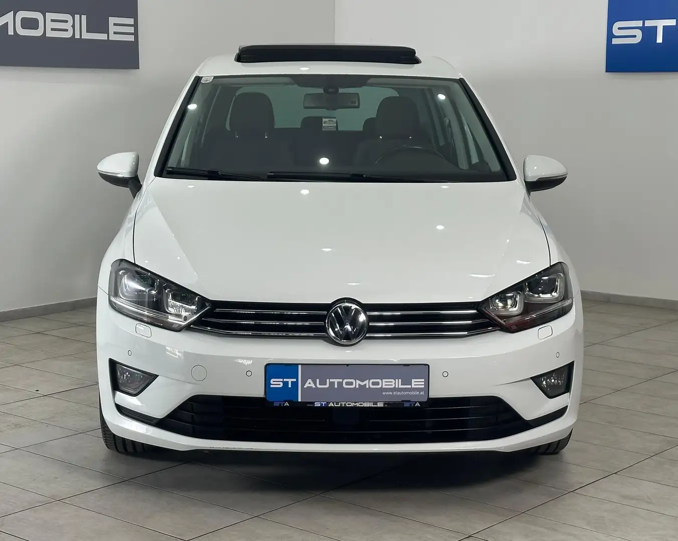 Volkswagen Golf Sportsvan Comfortline BMT // 1.BESITZ // NAVI // SHZ // Weiß - 2