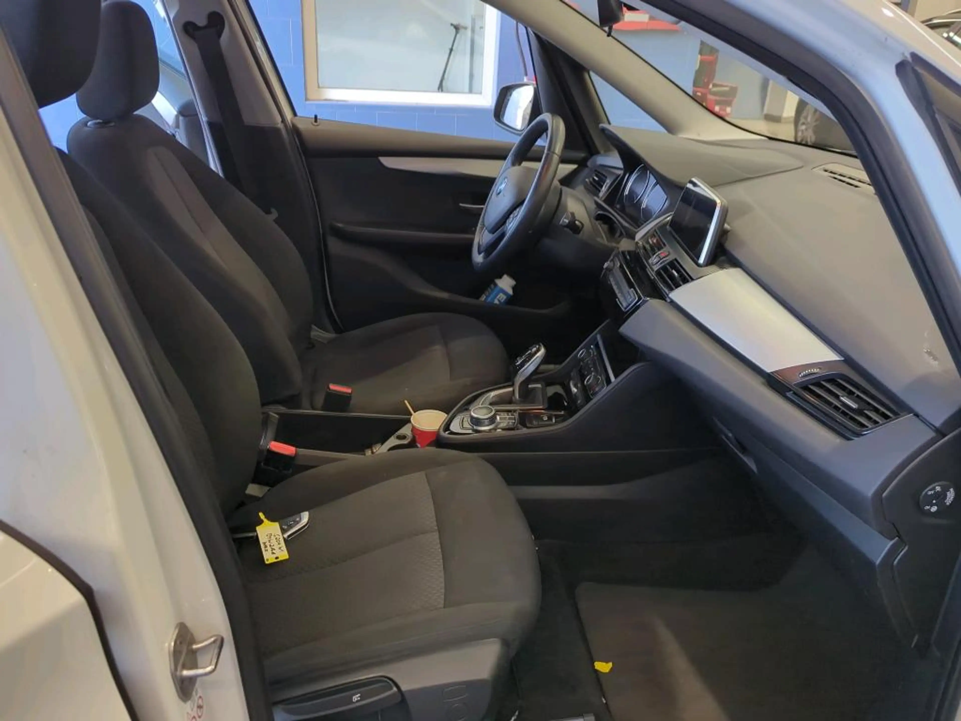 BMW 216 216 d Aut. * Navi, PDC, usw...* — photo 7