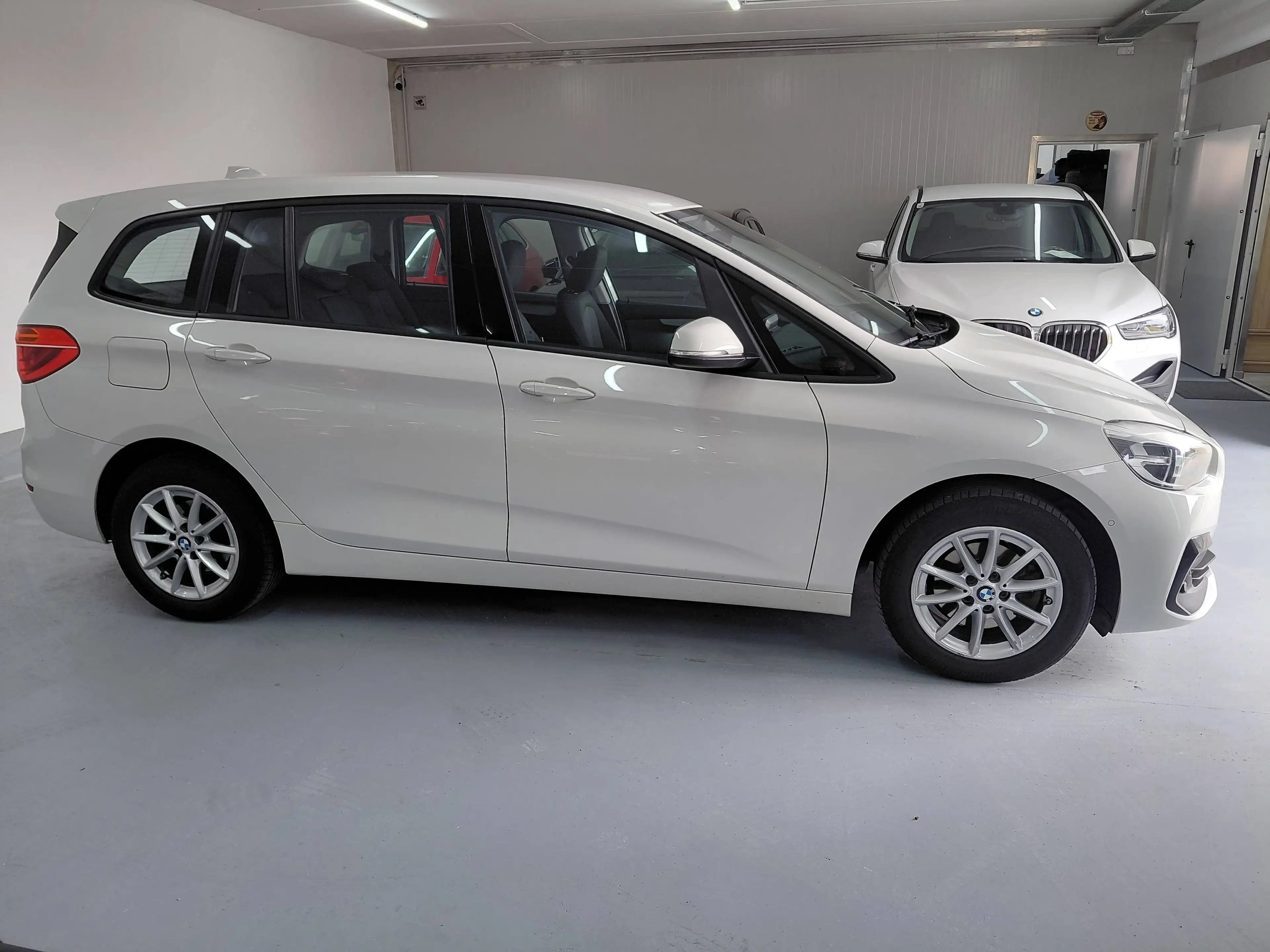 BMW 216 216 d Aut. * Navi, PDC, usw...* — photo 7