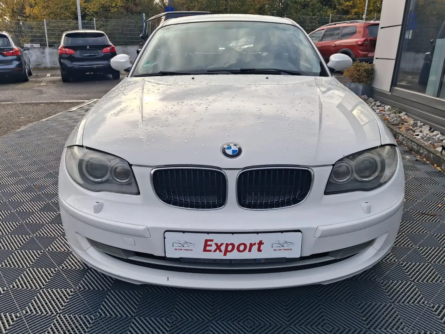 BMW 118 Baureihe 1 Lim. 118d 17* Blanc - 2