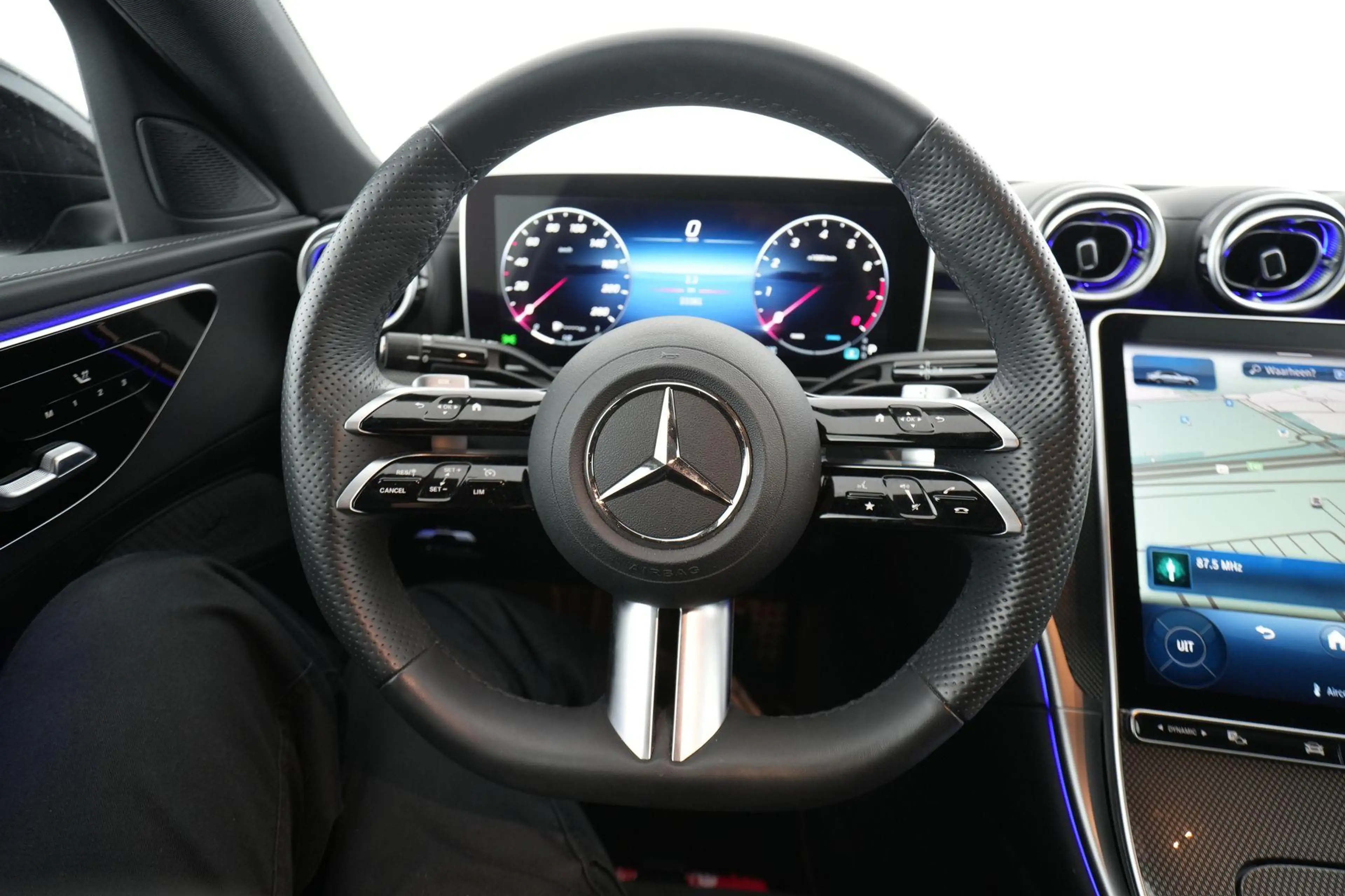 Mercedes-Benz C 200 AMG Line C 200 AMG Line — photo 14