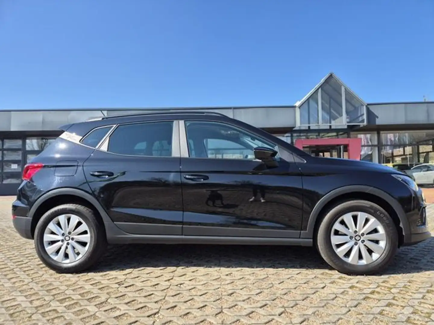 SEAT Arona Style Schwarz - 2