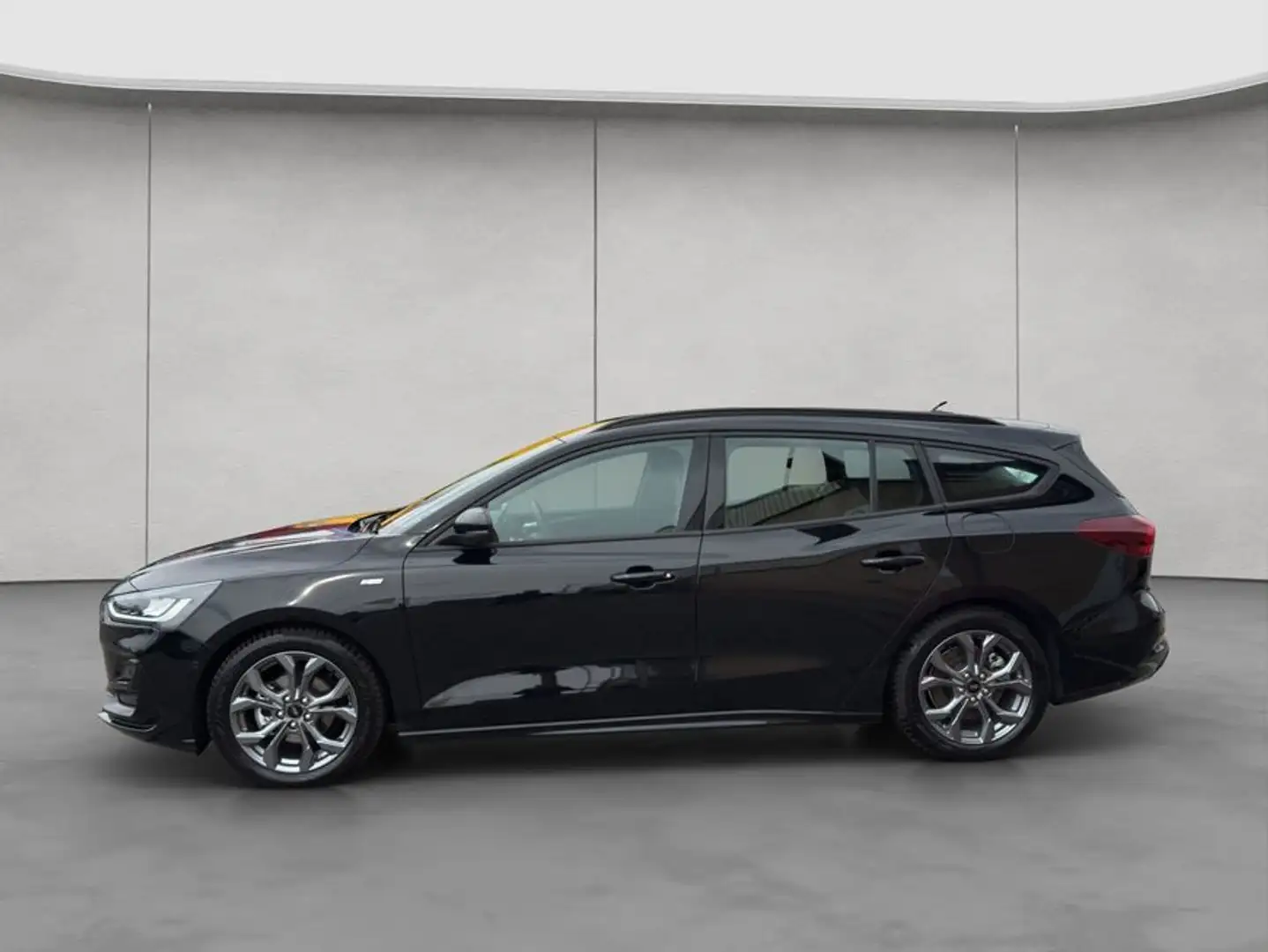 Ford Focus Turnier 1.5 EcoBlue Start-Stopp-System Aut. Schwarz - 2