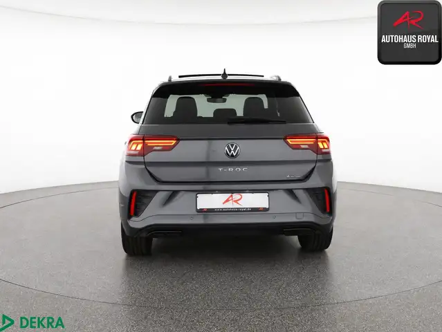 Volkswagen T-Roc view 4