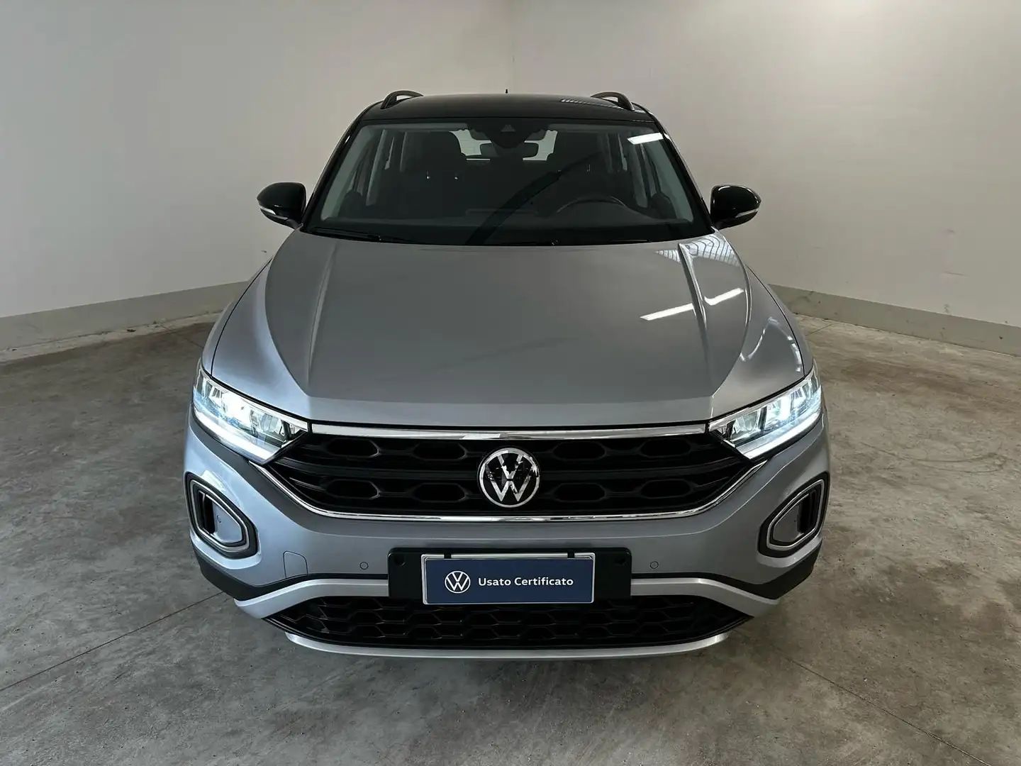 Volkswagen T-Roc 1.5 TSI ACT DSG Life Grigio - 2