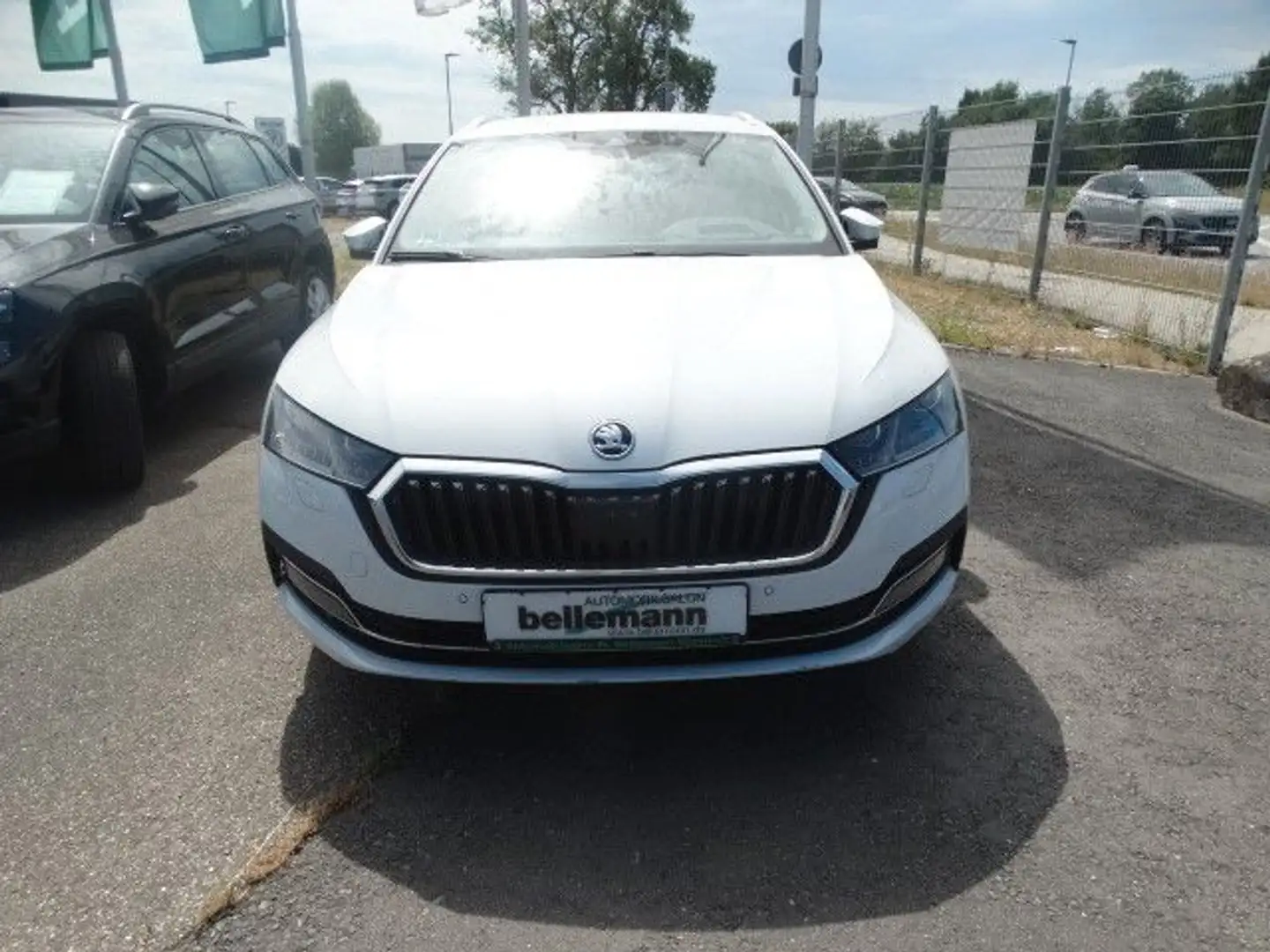 Skoda Octavia Combi Style 2.0 TDI DSG Weiß - 2