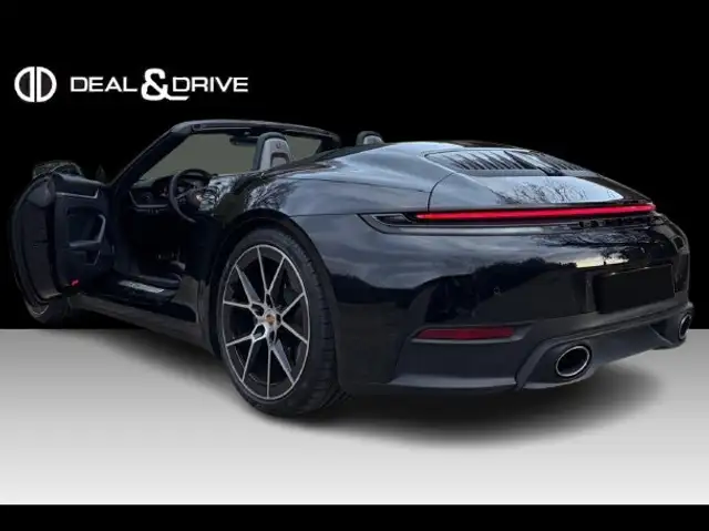 Porsche 911 view 2