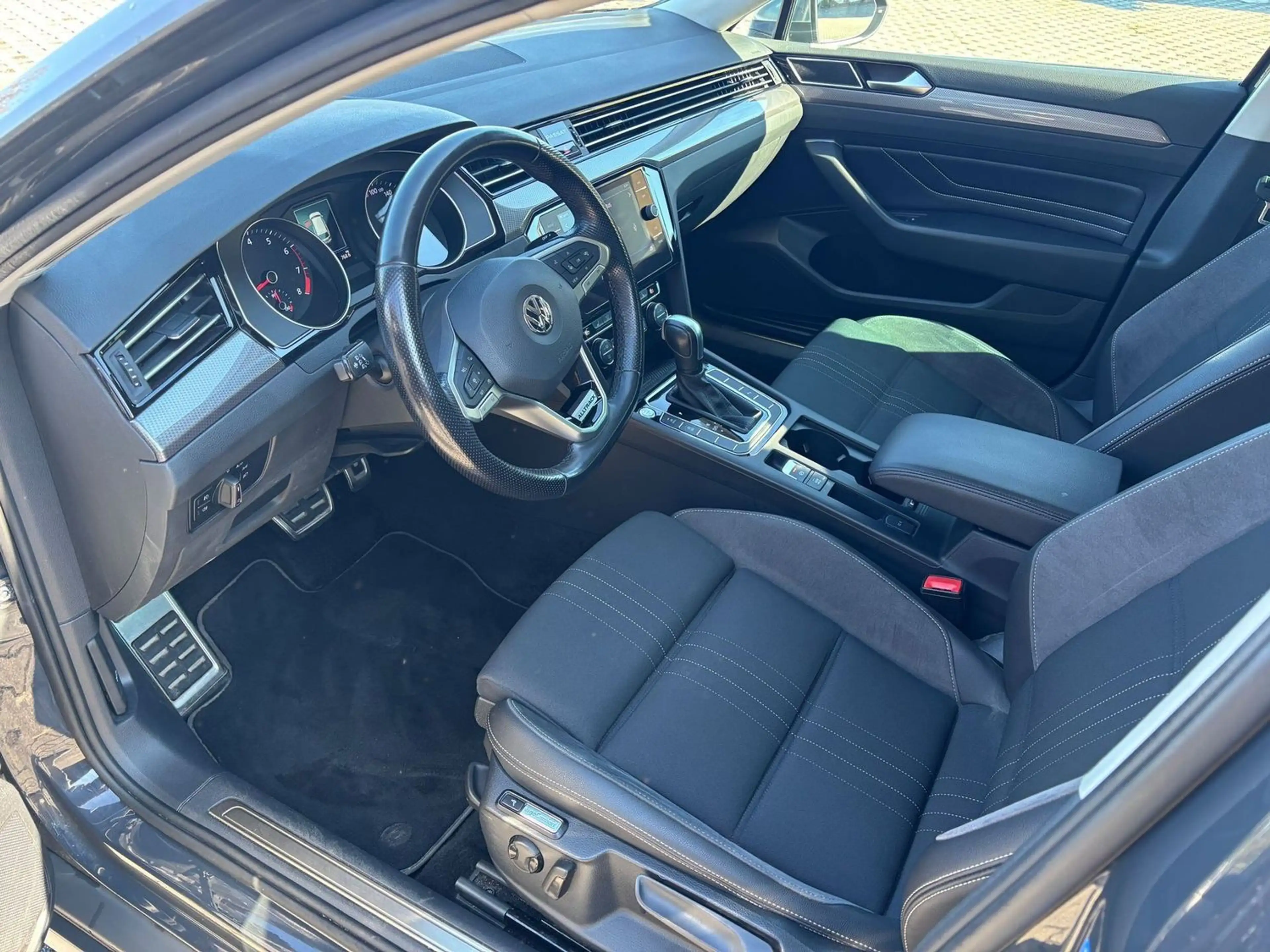 Volkswagen Passat Alltrack Alltrack 4Motion — photo 9
