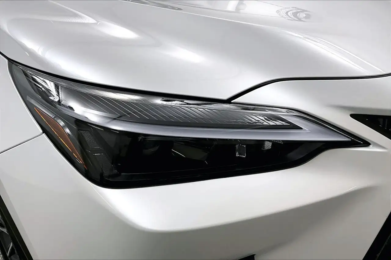 Lexus NX снимка Lexus NX