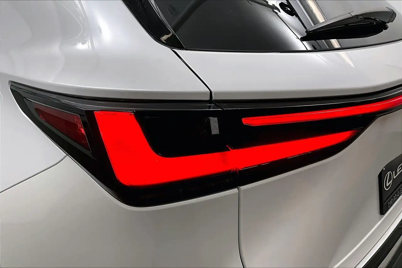 Lexus NX снимка Lexus NX