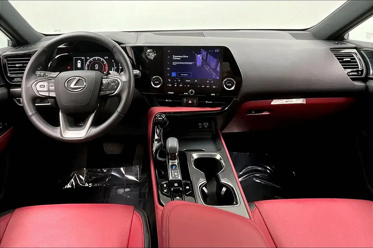 Lexus NX снимка Lexus NX