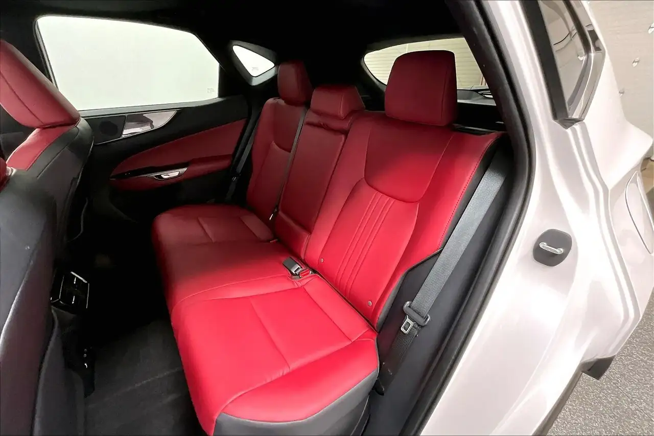 Lexus NX снимка Lexus NX