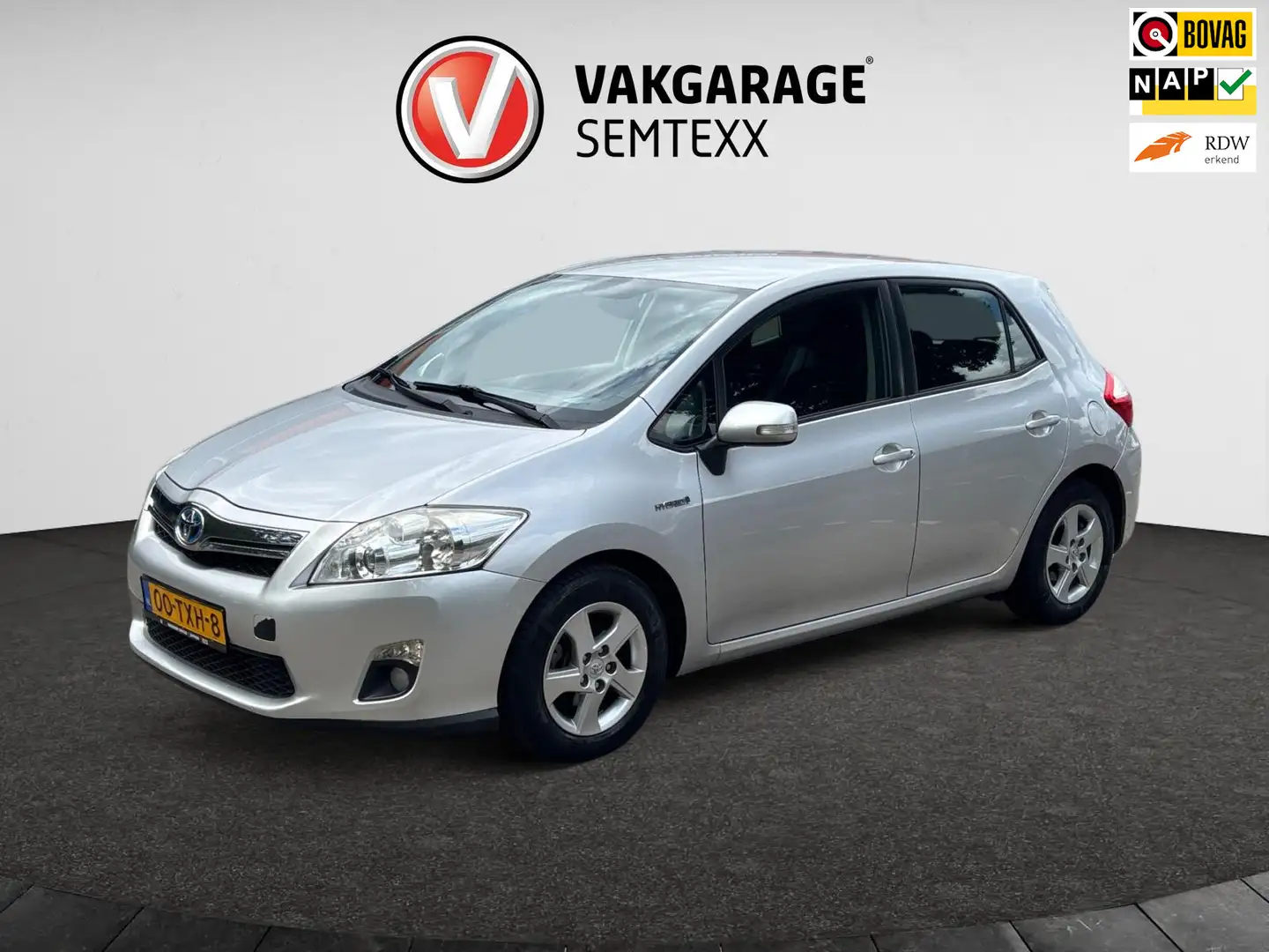 Toyota Auris 1.8 Full Hybrid Aspiration | Navi | Clima | Cruise Grijs - 1