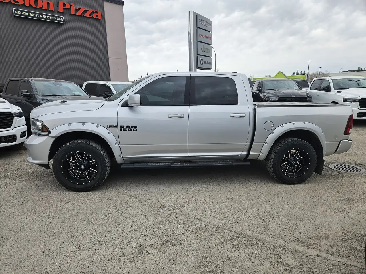 RAM 1500 снимка RAM 1500