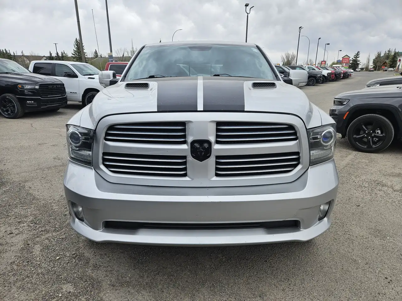 RAM 1500 снимка RAM 1500