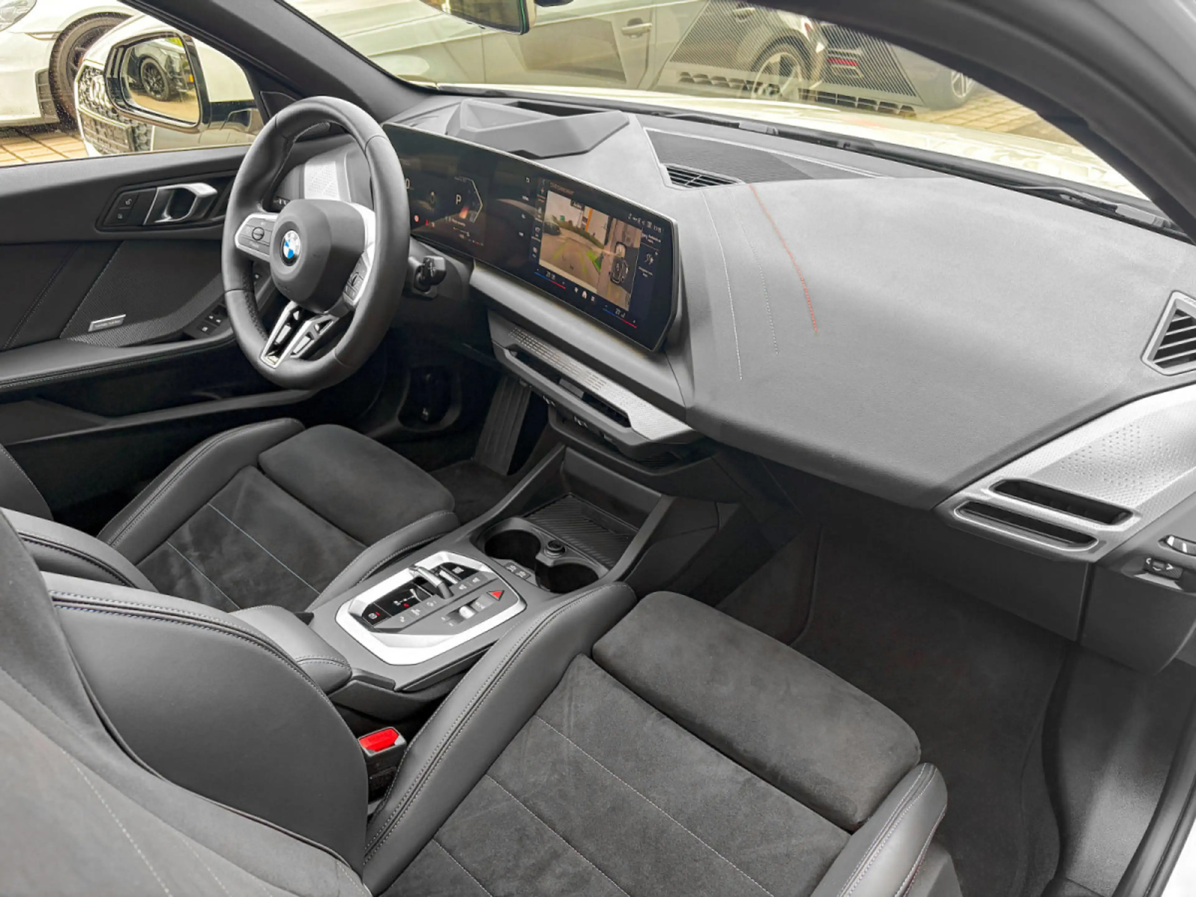 BMW 120 120 i Limousine 120 M Sport/Mild Hybride — photo 13