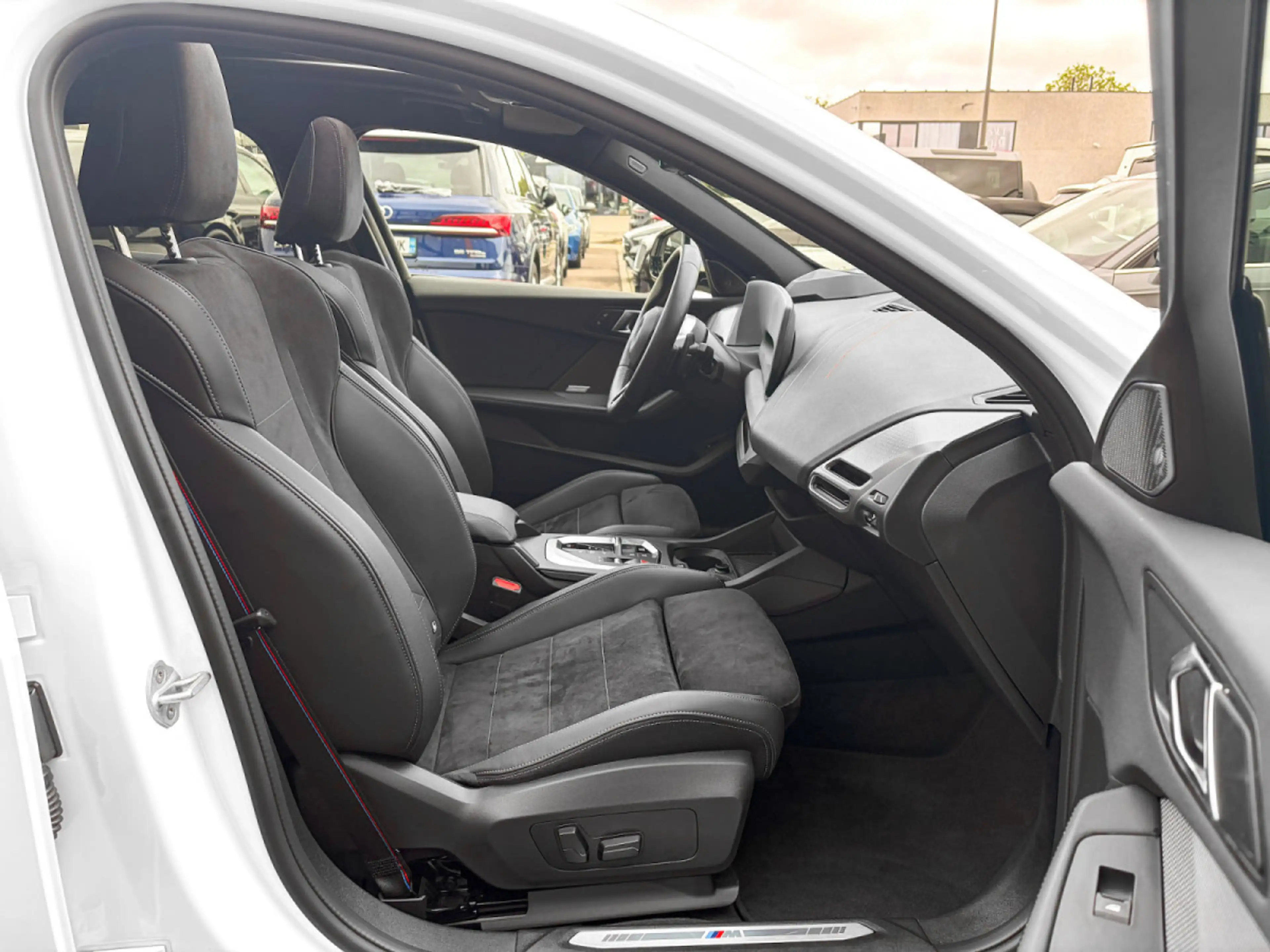 BMW 120 120 i Limousine 120 M Sport/Mild Hybride — photo 10