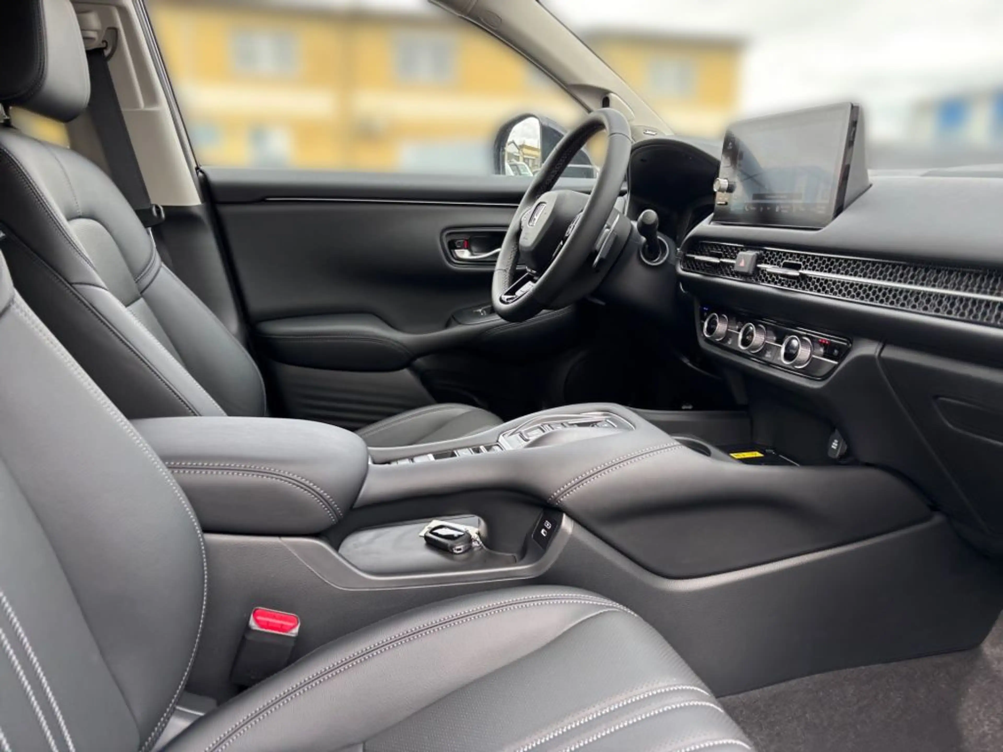 Honda ZR-V e:HEV 2.0 i-MMD Hybrid Advance — photo 14