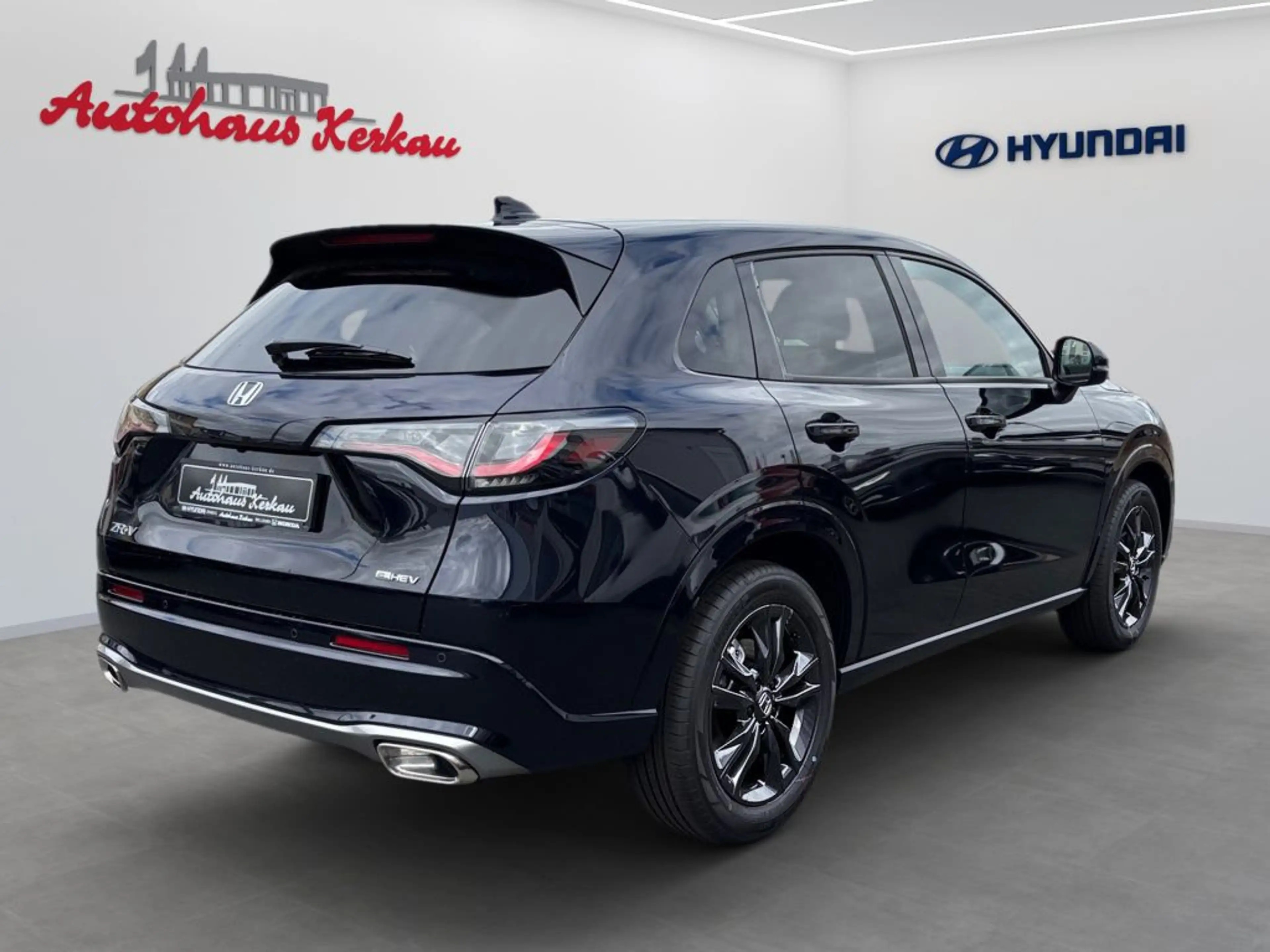 Honda ZR-V e:HEV 2.0 i-MMD Hybrid Advance — photo 3