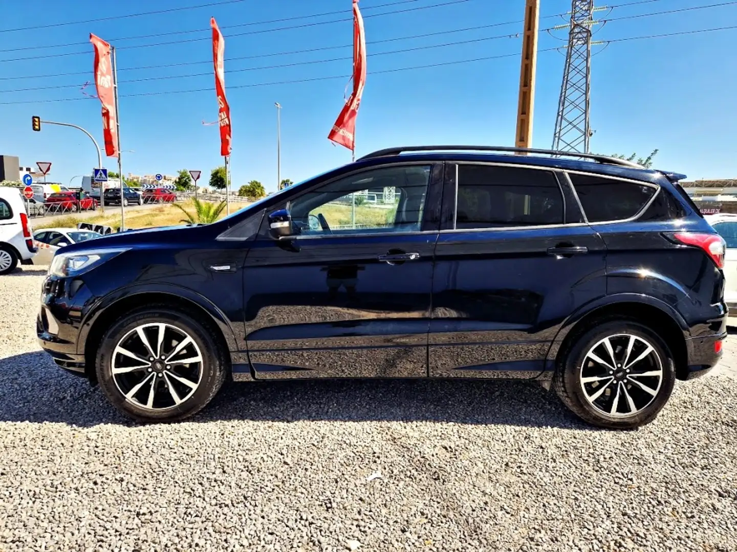 Ford Kuga 1.5 EcoB. Auto S&S ST-Line 4x2 150 Negro - 2