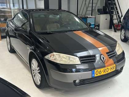 Renault Megane Coupé-Cabriolet 2.0-16V Privilège Luxe