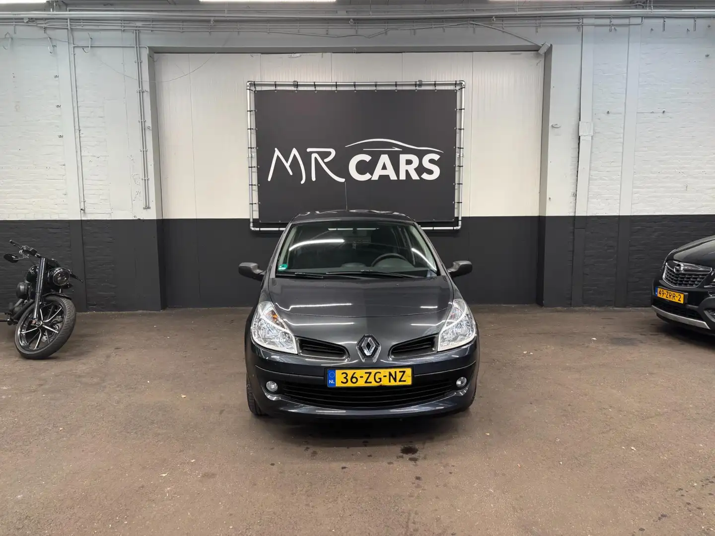 Renault Clio 1.2-16V Special Line airco 65000 km orgineel Grijs - 1