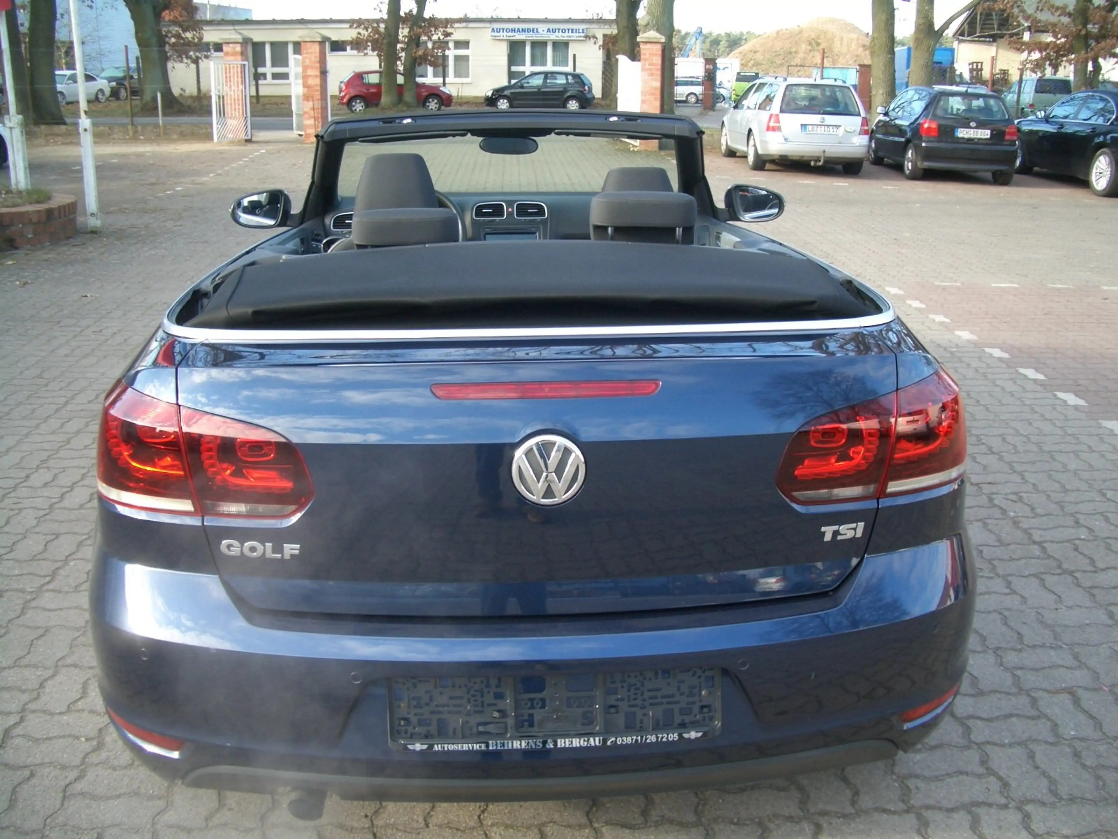 Volkswagen Golf Cabriolet 1,2TSI PDC Sitzheizung Alu Tempomat 2VB TÜV neu — photo 13