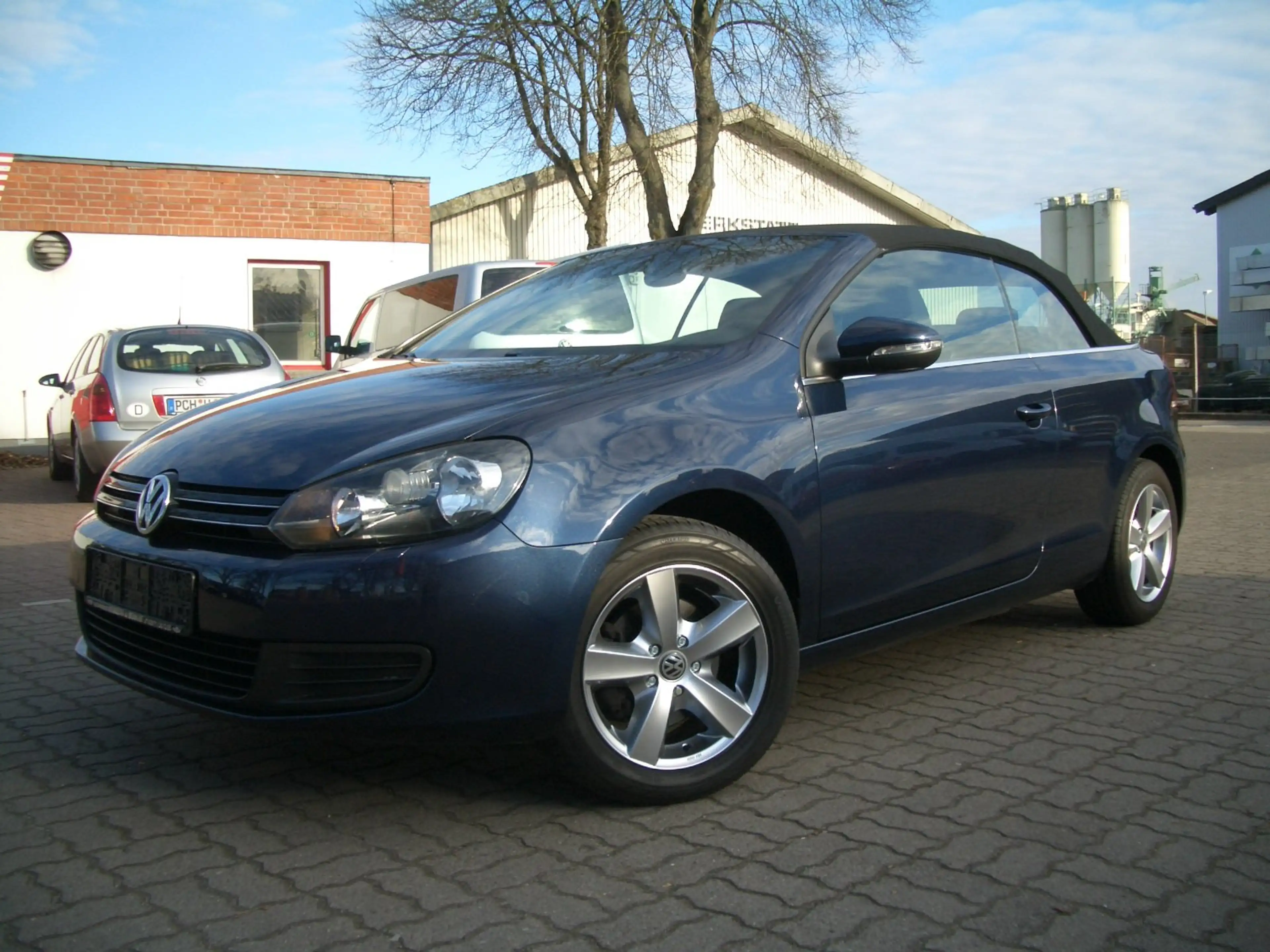Volkswagen Golf Cabriolet 1,2TSI PDC Sitzheizung Alu Tempomat 2VB TÜV neu — photo 12