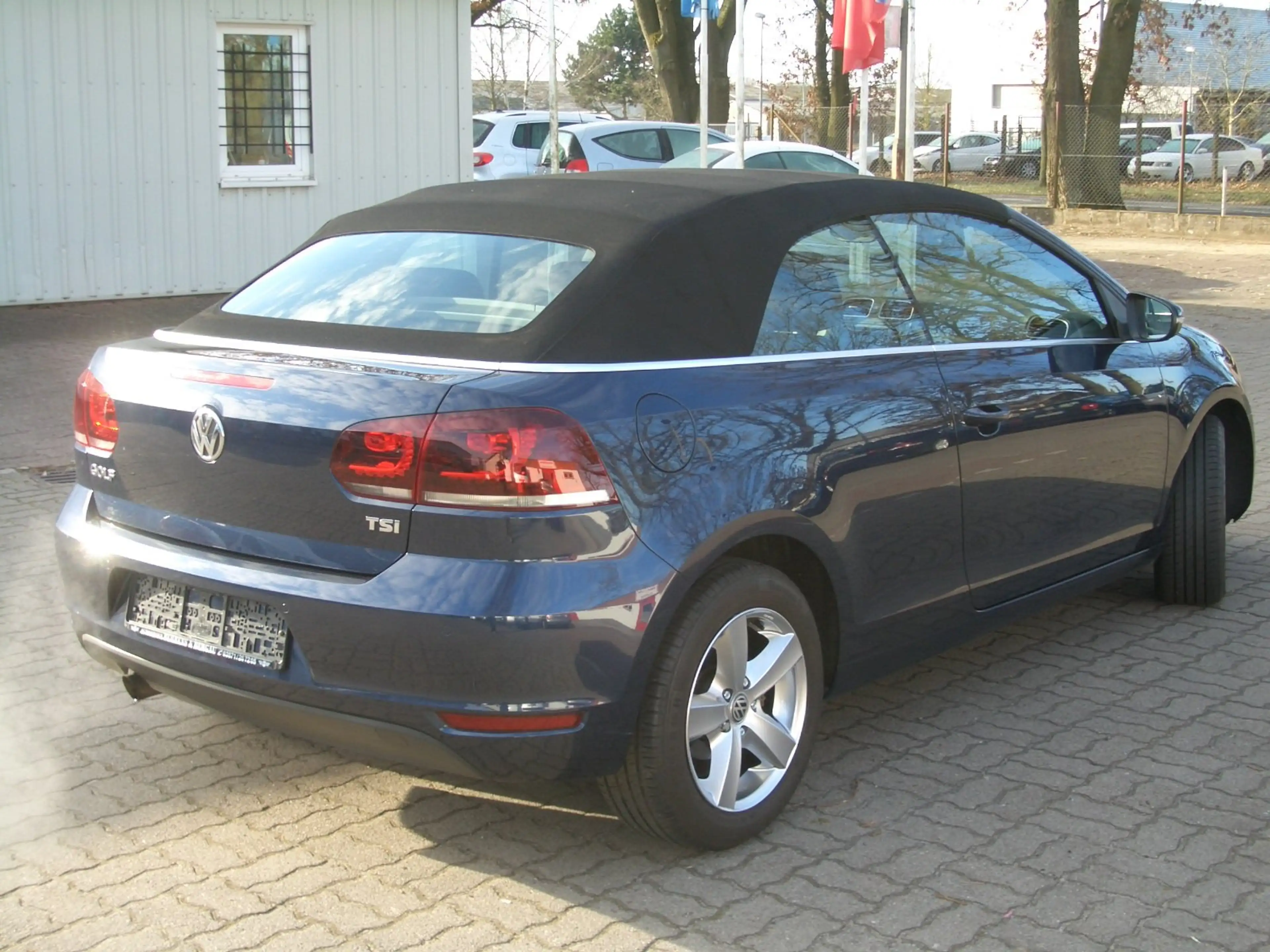 Volkswagen Golf Cabriolet 1,2TSI PDC Sitzheizung Alu Tempomat 2VB TÜV neu — photo 9