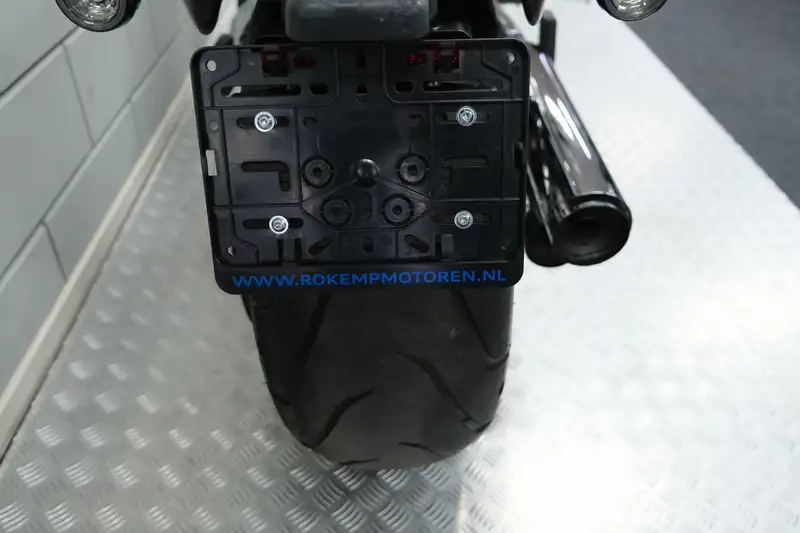 Harley-Davidson Breakout - foto 7