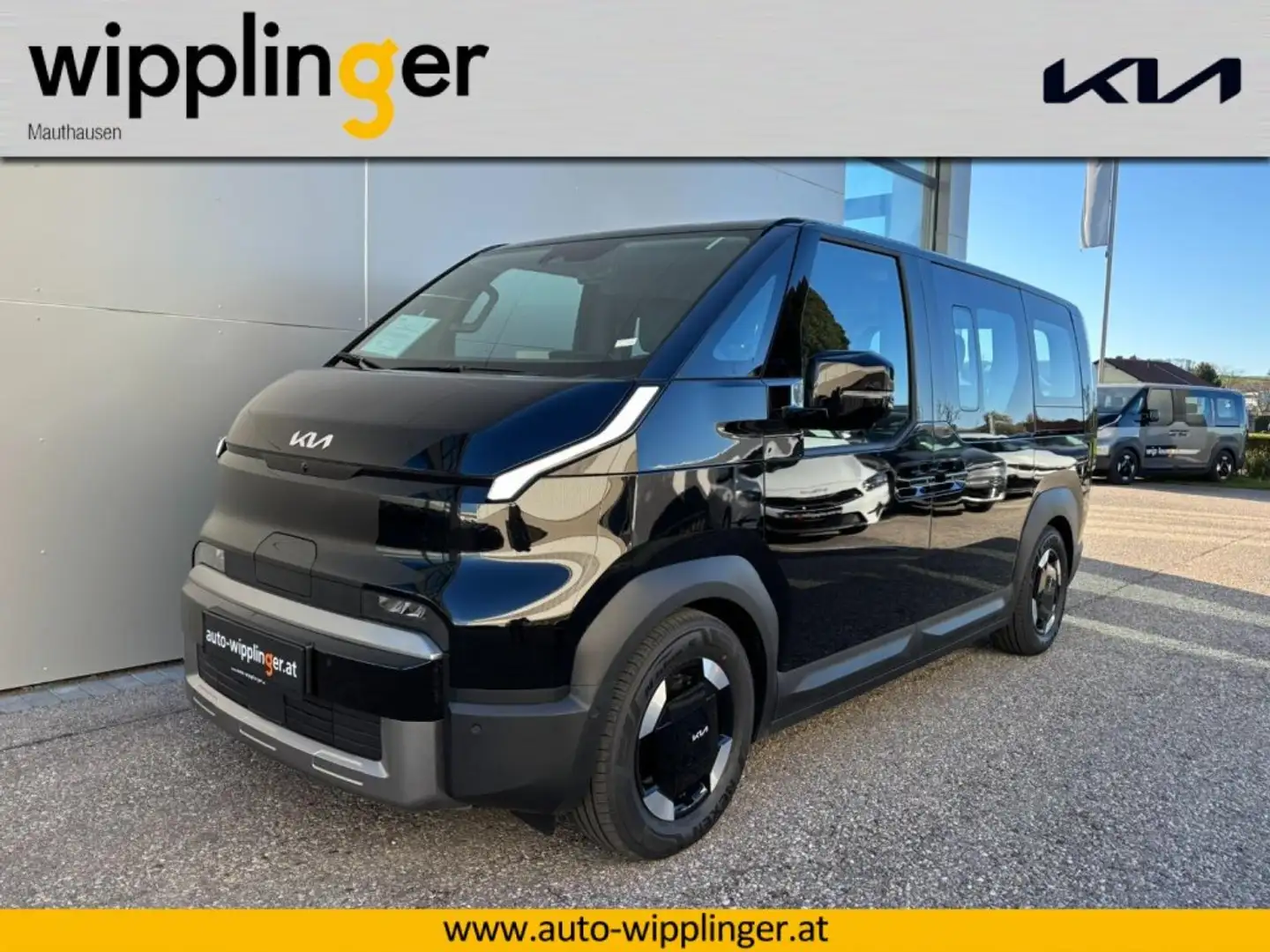 Kia PV5 Passenger PV5/5S/EARTH PLUS/71,2KWH/AT/163/P1/P2/M Schwarz - 1