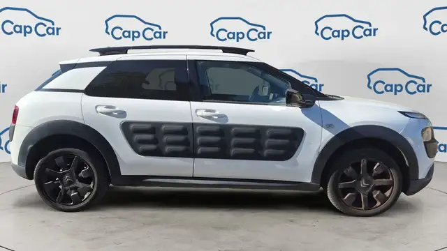 Citroen C4 Cactus view 4