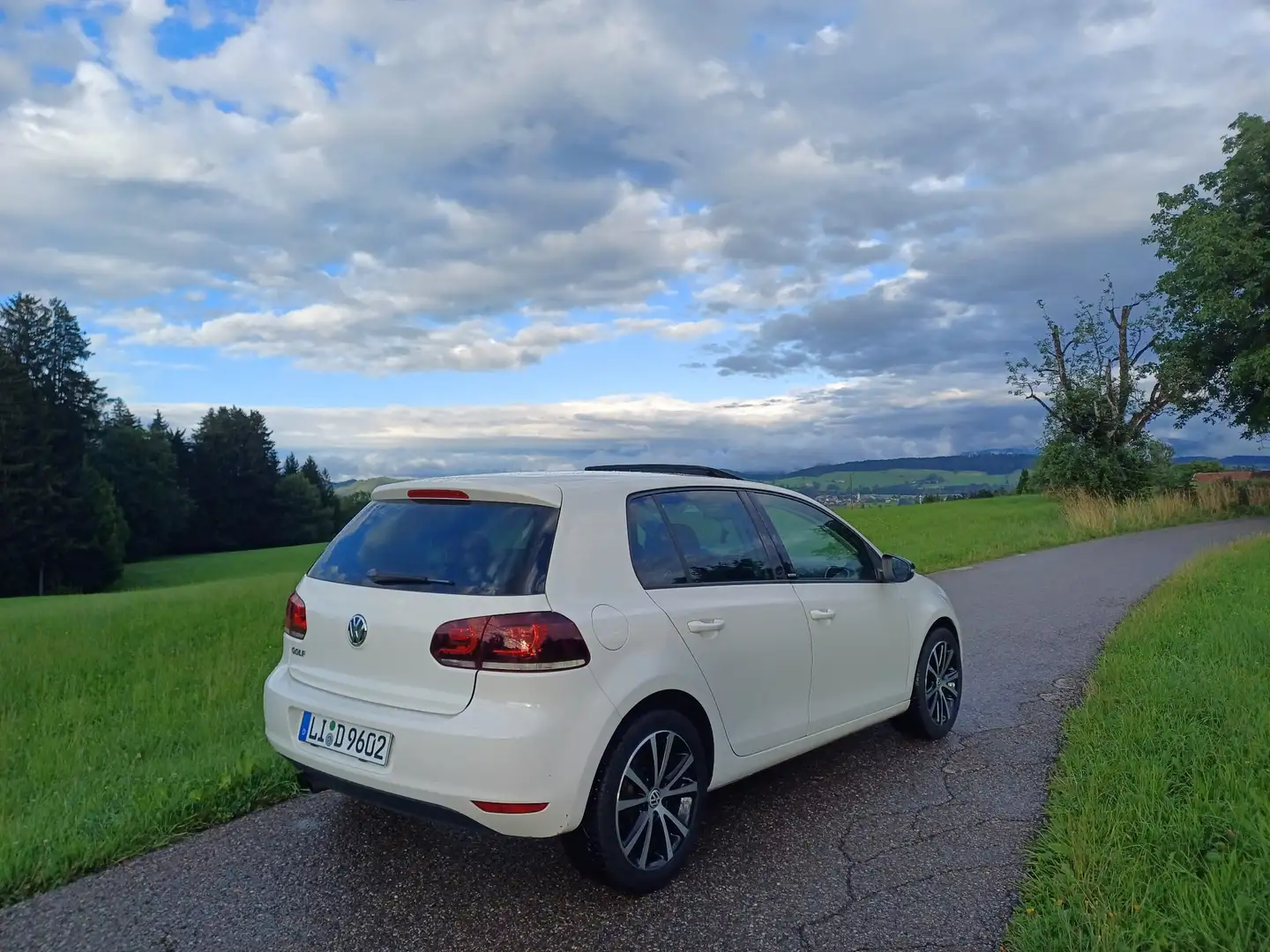Volkswagen Golf 2.0 TDI DPF Style - 2