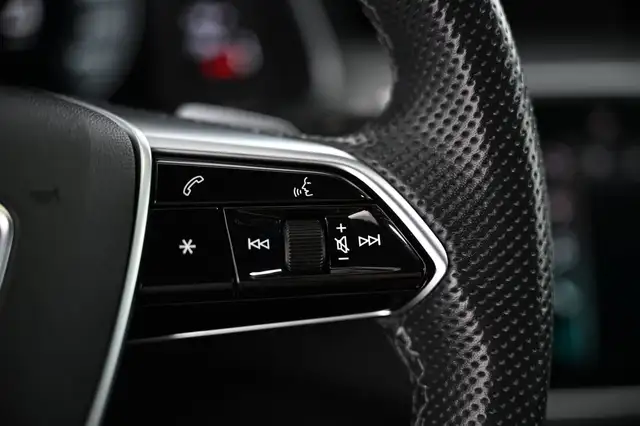 Audi A6 view 27