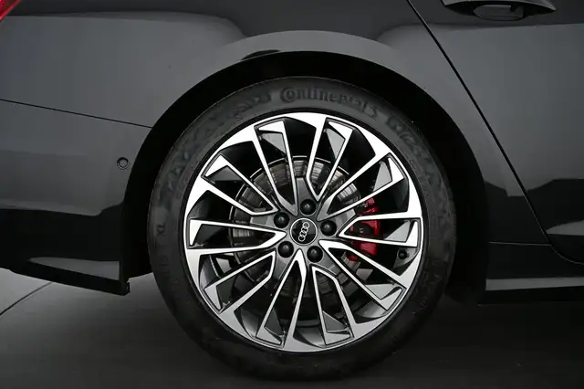 Audi A6 view 15