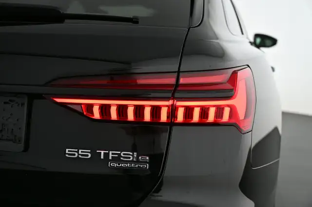 Audi A6 view 14
