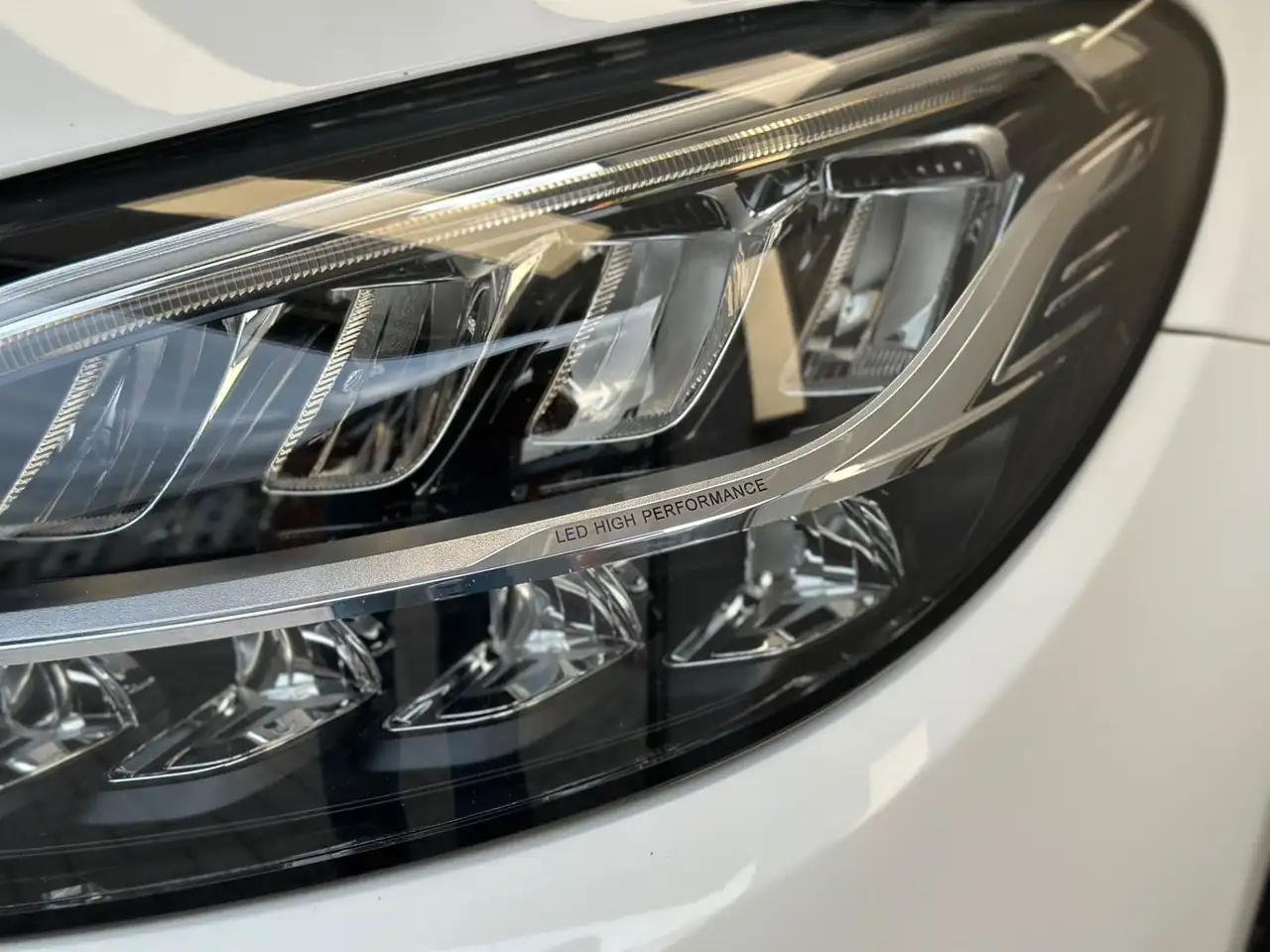 Mercedes-Benz C-Class AMG Sportpaket Airscarf Kamera, миниатюра 6