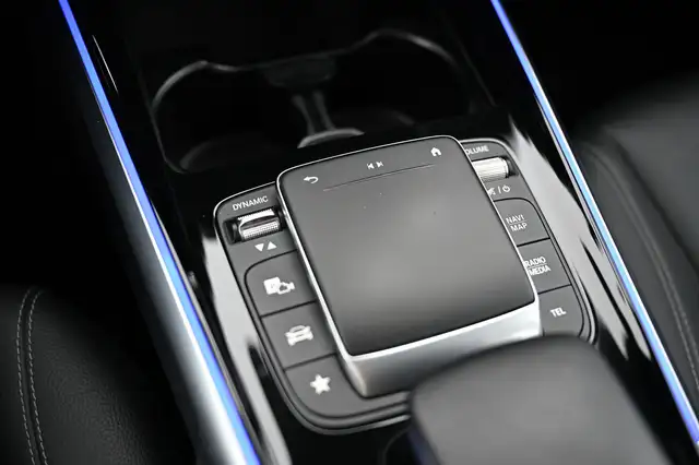 Mercedes-Benz GLB view 25